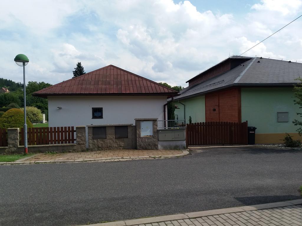 Rekreacni Domek Novy Bor Bagian luar foto